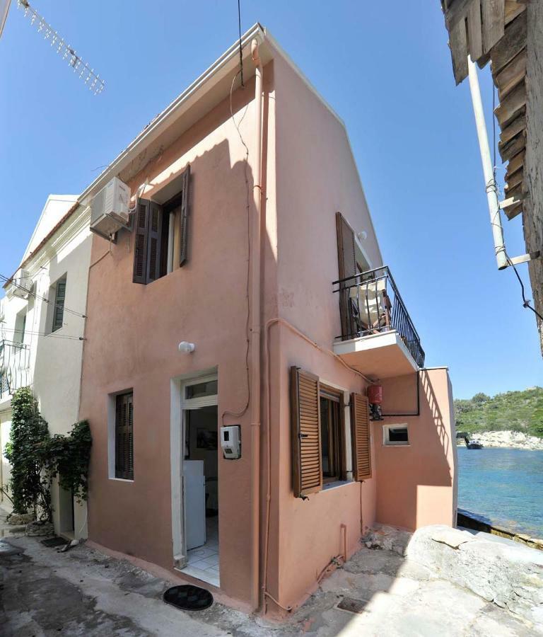 Mermaid Cottage Longós Exterior foto